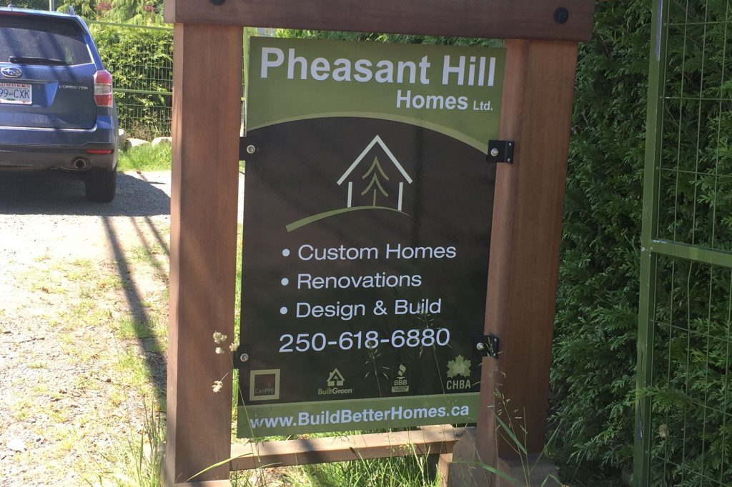 Pheasant Hill Reflective Job Site Sign