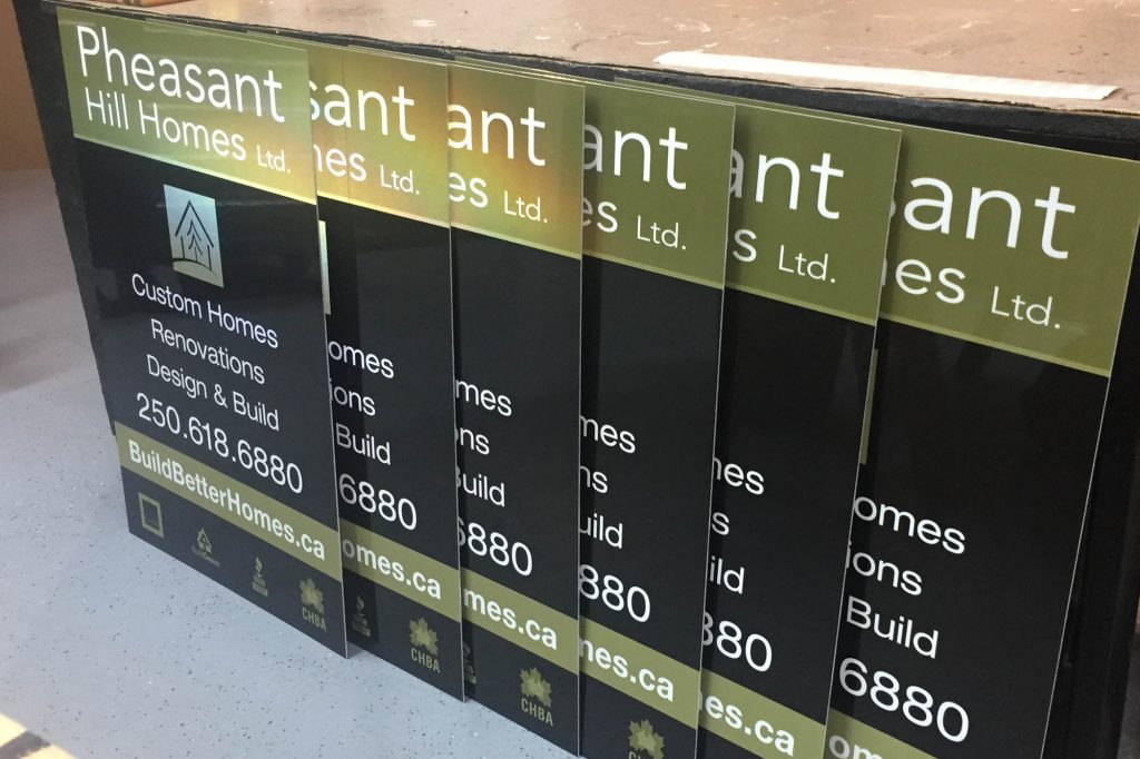 Pheasant Hill Reflective Solid Aluminium Signs 1