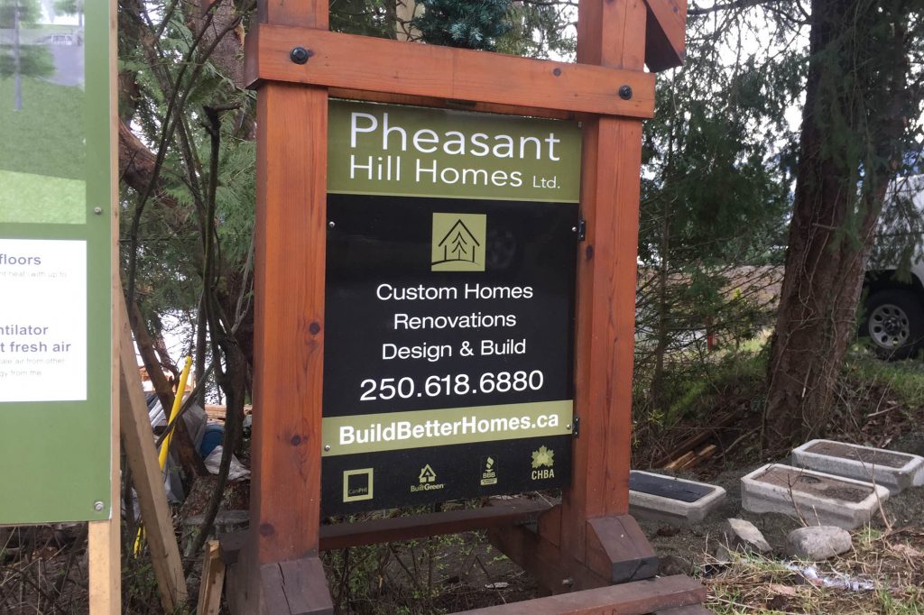 Pheasant Hill Reflective Solid Aluminium Signs 2