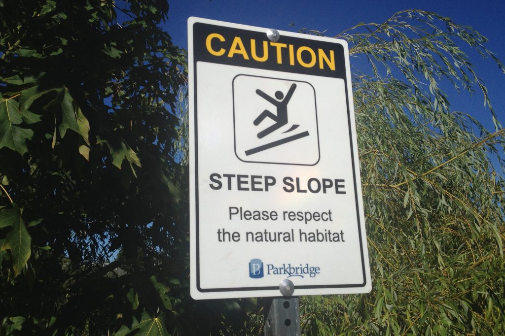 Solid aluminum reflective sign